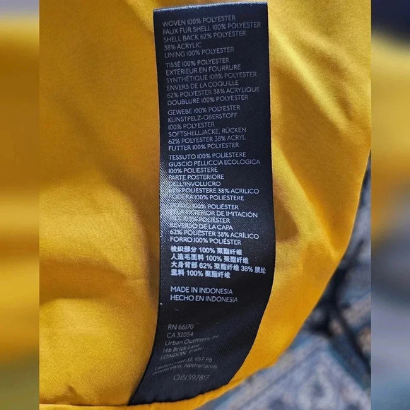 BDG x Urban Outfitters Sherpa Colorblock Powder Parka - Red Multicolor - Size L - Picture 9 of 10